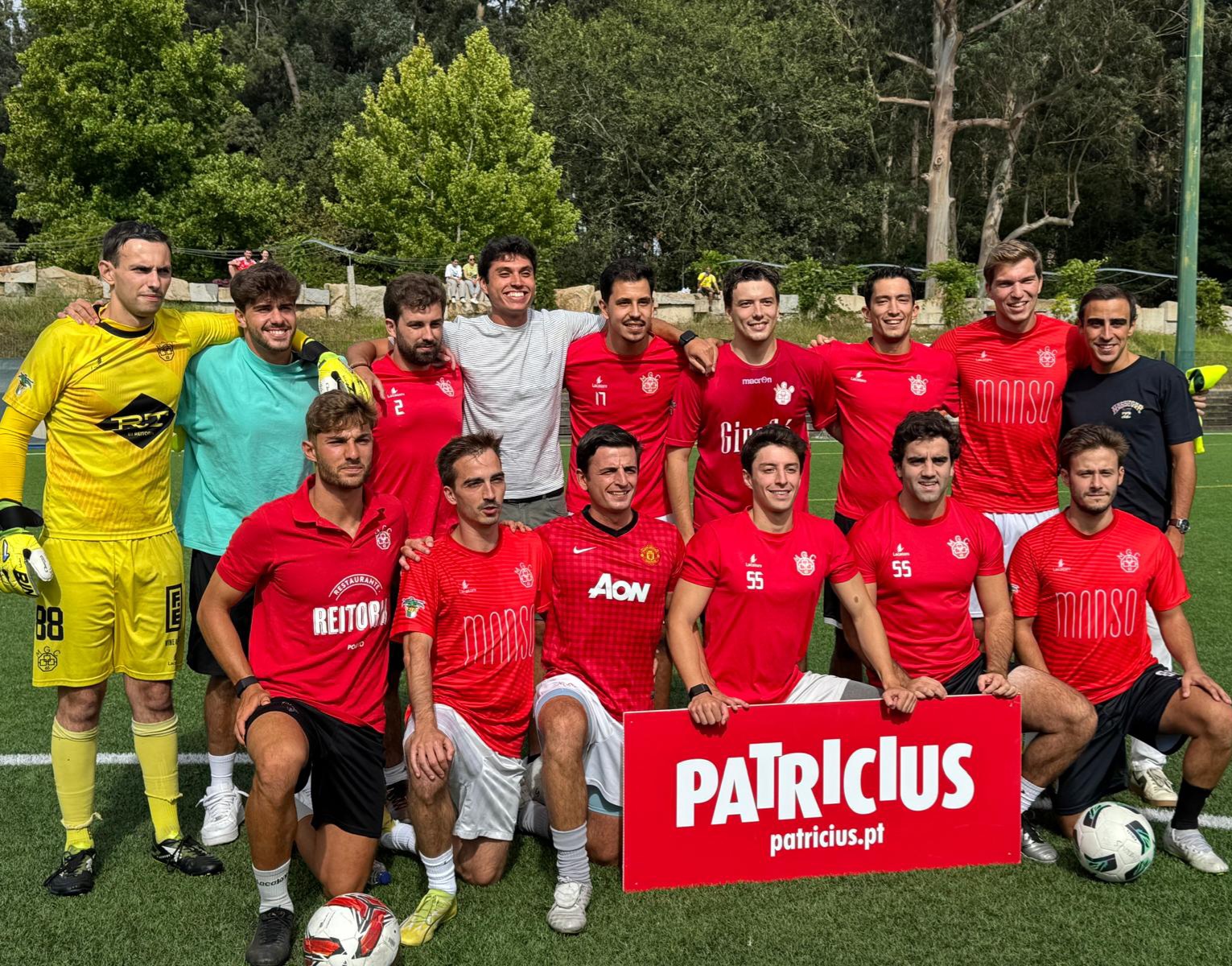 Foto de ESCOLA DE FUTEBOL LUIS COUCEIRO